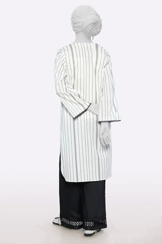 KCDN00297_3.jpg