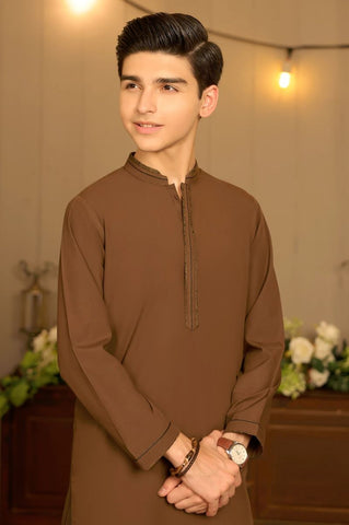 KCDN00607_3.jpg