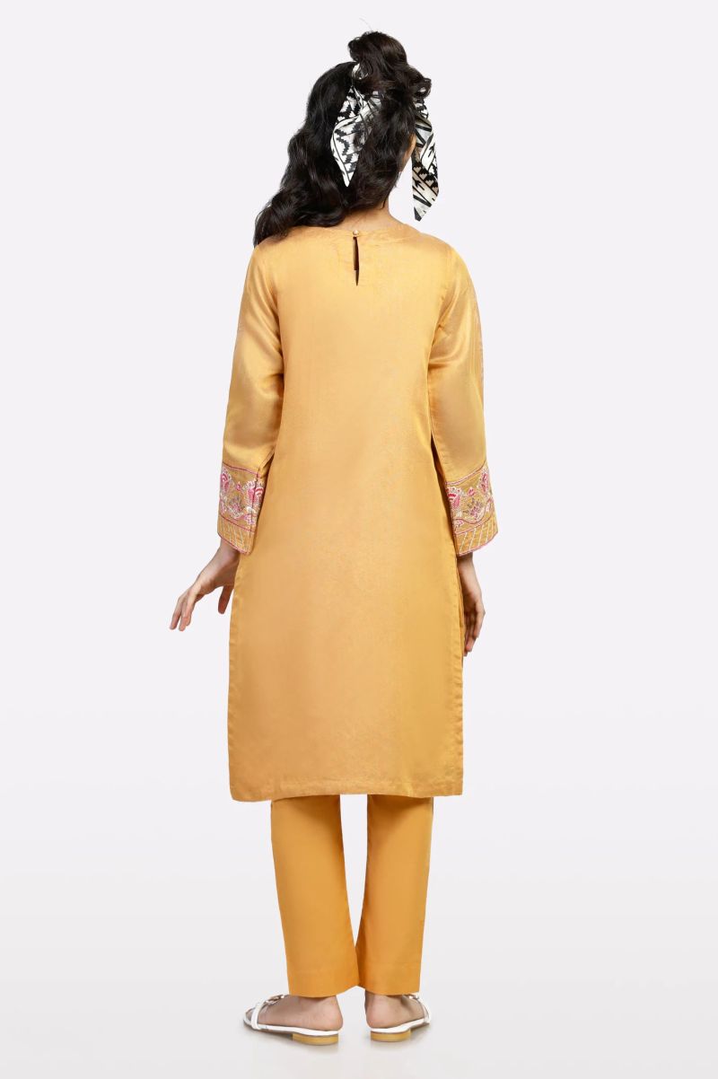 KCDN00750_3.jpg