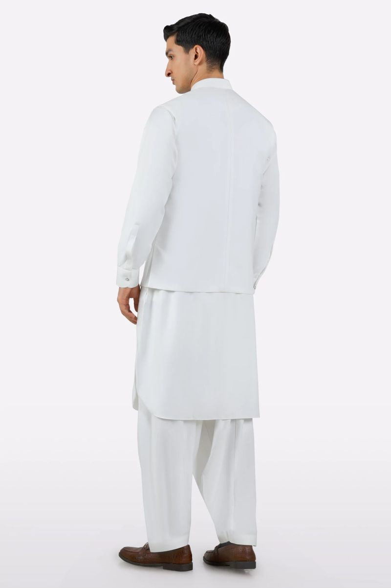 KCDN00795_3.jpg