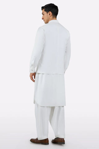 KCDN00795_3.jpg