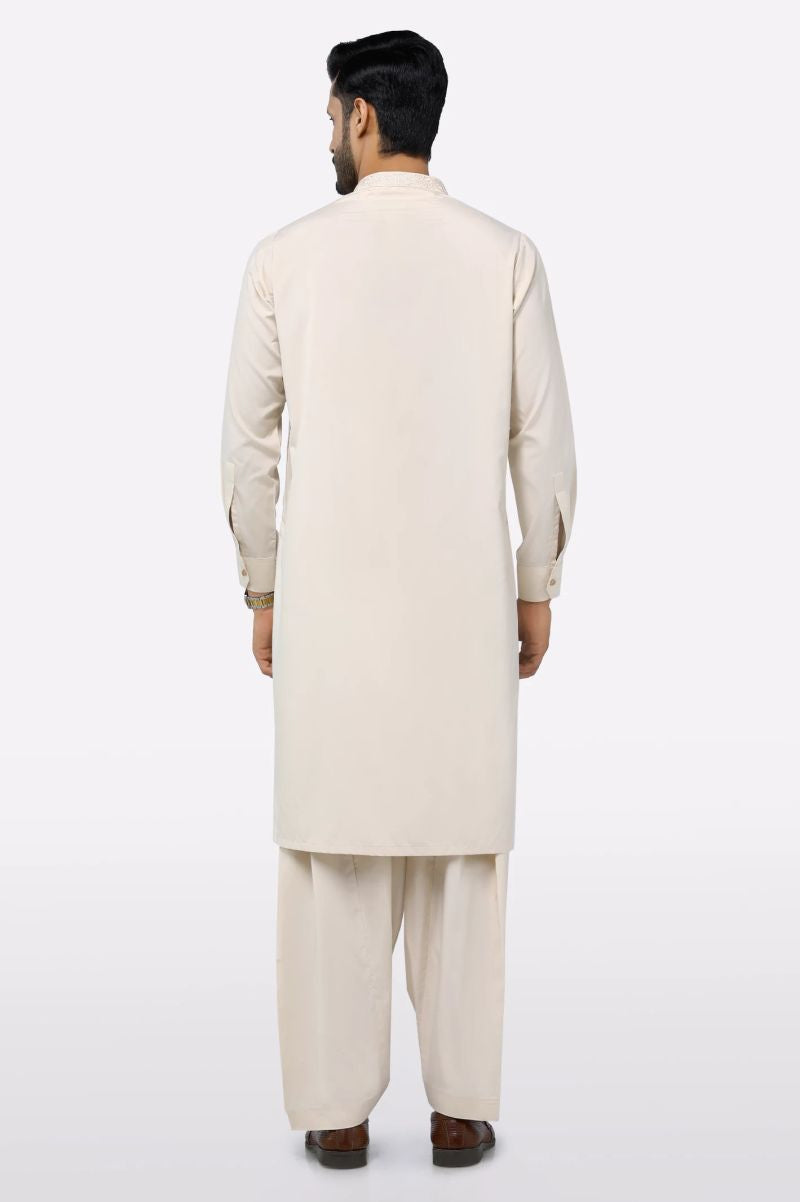 KCDN00923_4.jpg